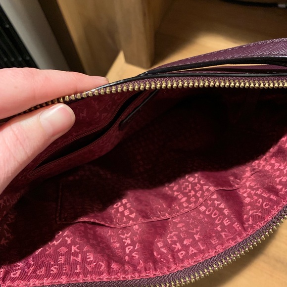 LIKE NEW Kate Spade across Body Bag Plum - Picture 8 of 8